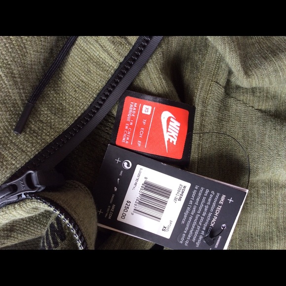 Nike Tech Pack Knit Swing Jacket - Picture 5 of 5